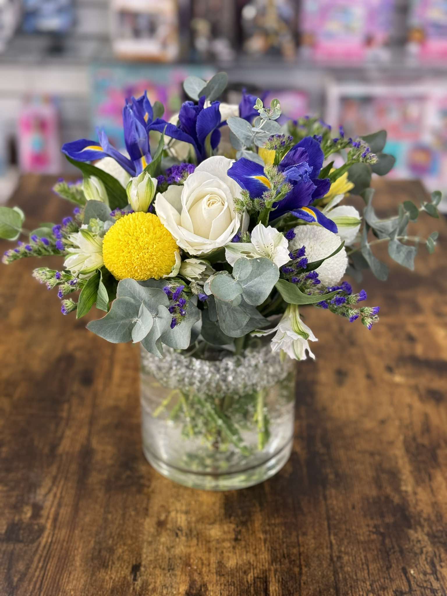 Blue and white flower arrangement from Cattle Dog Florist in Muswellbrook